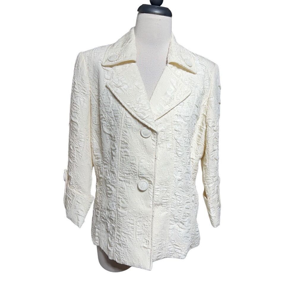 Multiples Off White Brocade 3/4 Sleeve Crinkle Jacket Size Medium